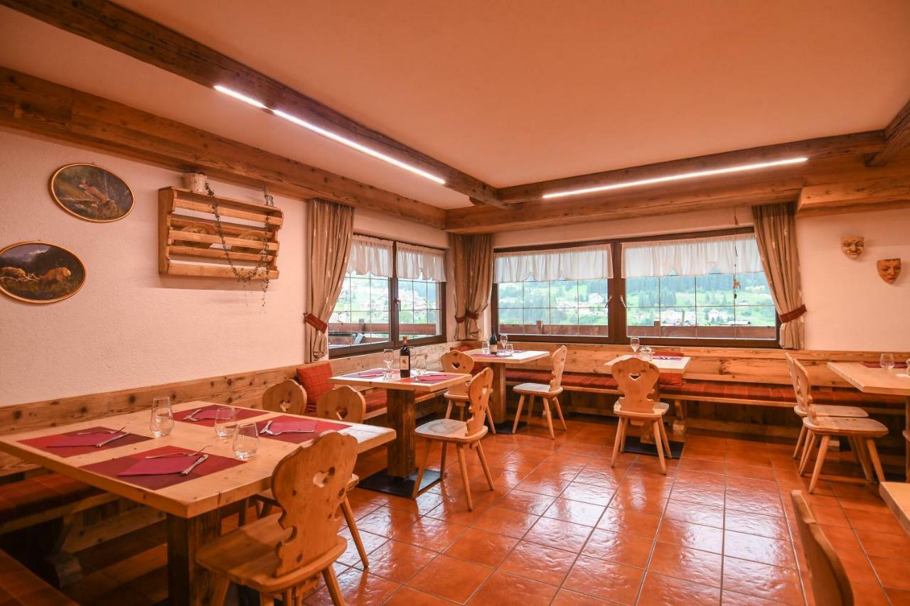 Hotel El Laresh Moena Esterno foto